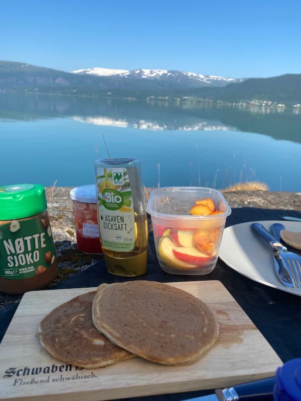 Frühstück Fjord, Mo i Rana