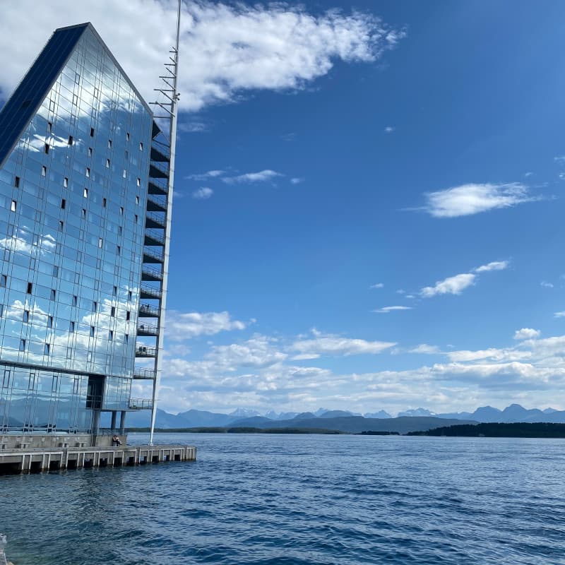 Molde Fjord Ausblick mit Gebäude