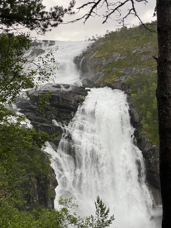 Nykkjesoyfossen Wasserfall