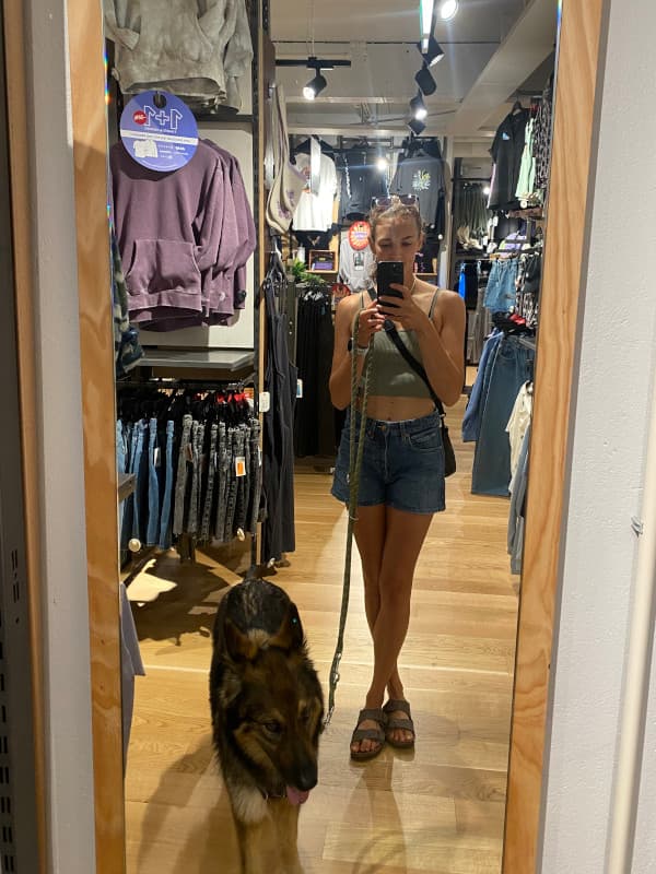 Sassi und Leeyah beim Shoppen in Trondheim