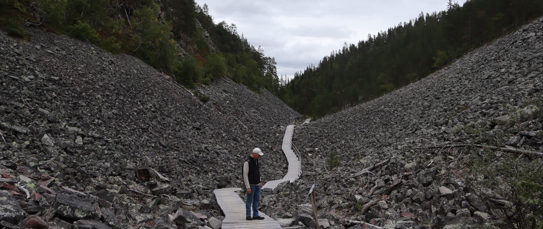 Tag 77: Wanderung durch die Schlucht