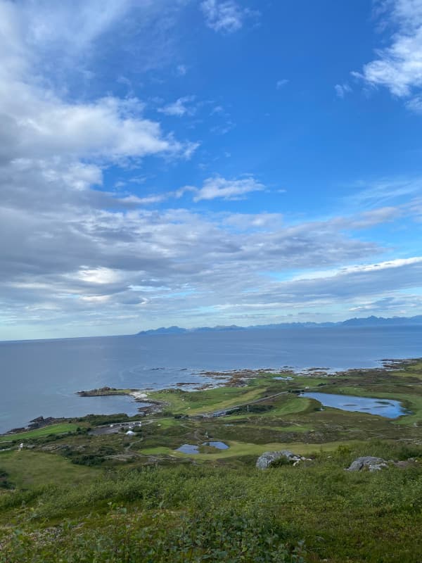 Aufstieg Hoven Gipfel, lofoten