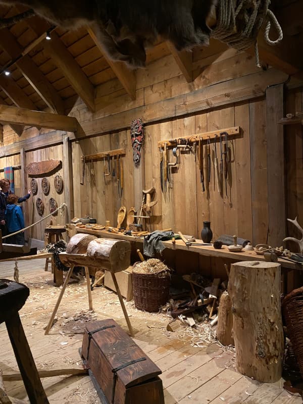 Wikinger Haus von Innen, Wikinger Museum Lofoten